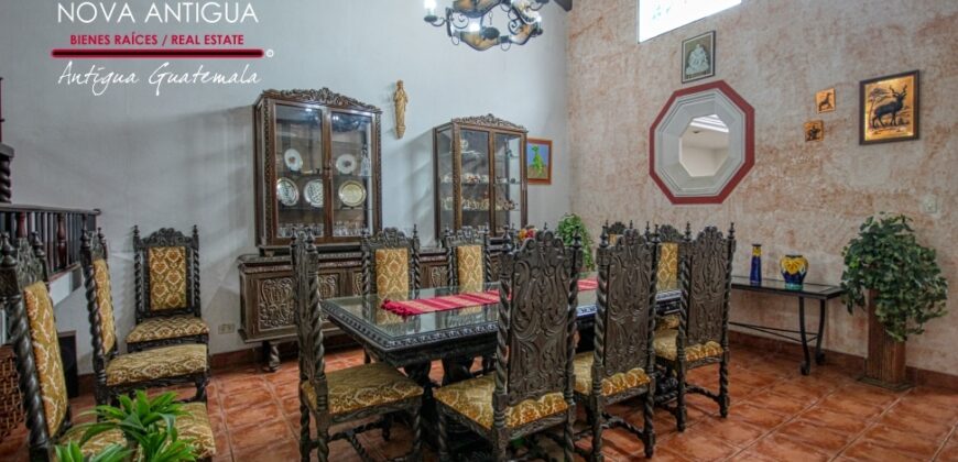 A4164 – Nice furnished house in condominium