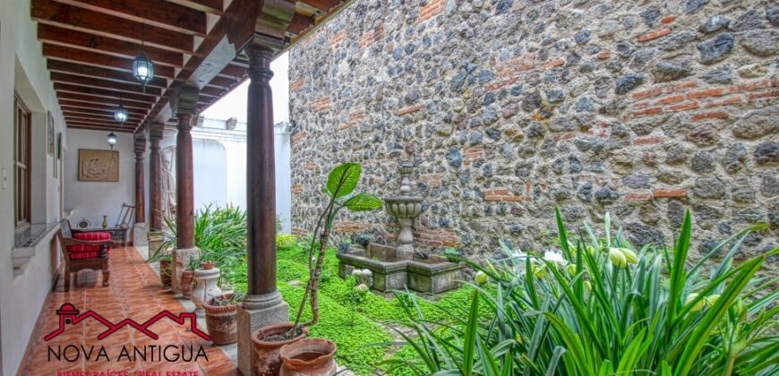 A4164 – Nice furnished house in condominium