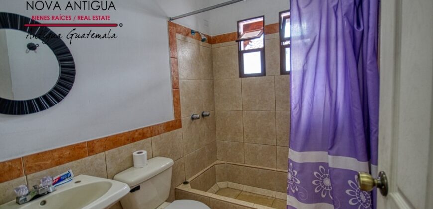 A4164 – Nice furnished house in condominium