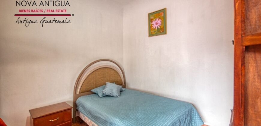 A4164 – Nice furnished house in condominium