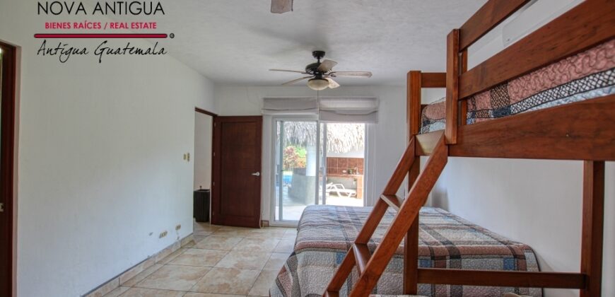 CS022 – Beautiful beach house in Iztapa