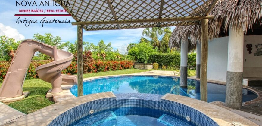 CS022 – Beautiful beach house in Iztapa