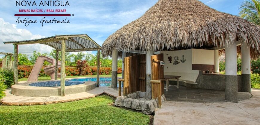 CS022 – Beautiful beach house in Iztapa