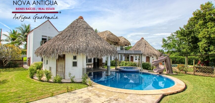 CS022 – Beautiful beach house in Iztapa