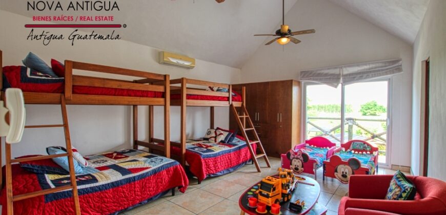 CS022 – Beautiful beach house in Iztapa