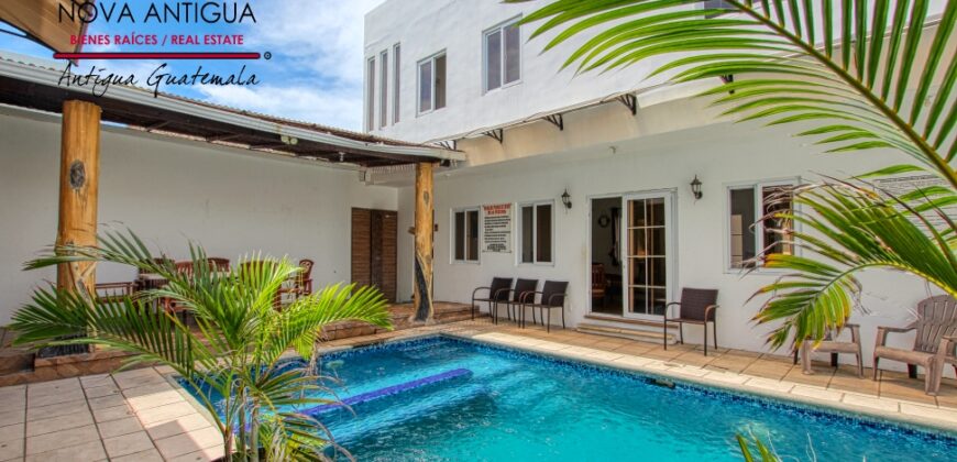 CS021 – Beach house in gated community in Iztapa