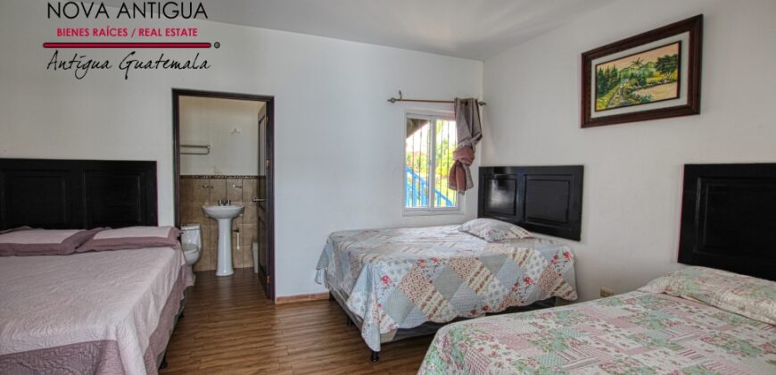 CS021 – Beach house in gated community in Iztapa