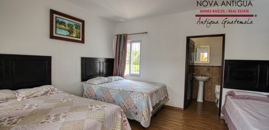 CS021 – Beach house in gated community in Iztapa