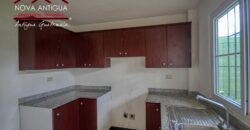 T107 – Nice little house for rent inside a residential