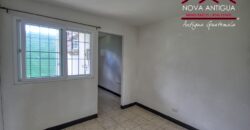 T107 – Nice little house for rent inside a residential