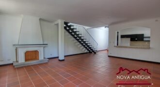 C4010 – Excellent loft in private residential