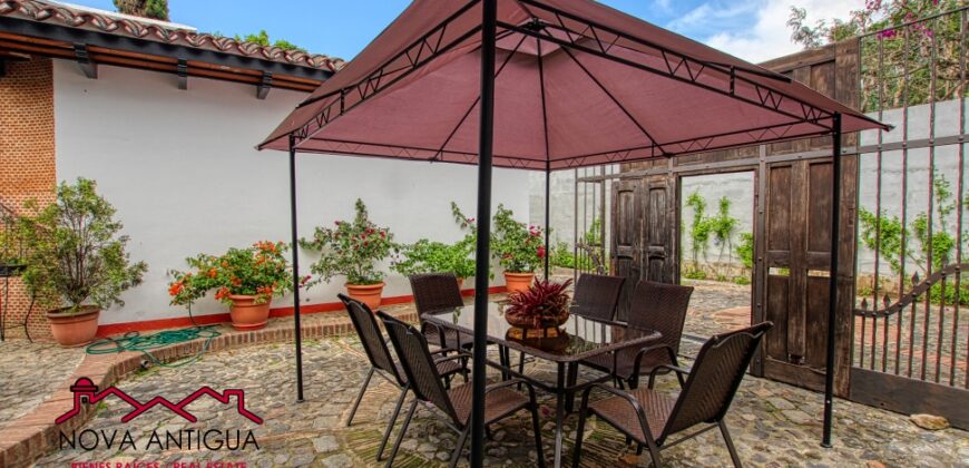 SCB312 –  Beautiful apartment in private residential