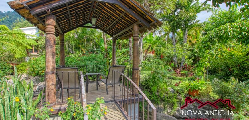 SCB312 –  Beautiful apartment in private residential