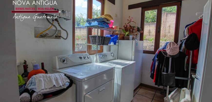 SCB312 –  Beautiful apartment in private residential