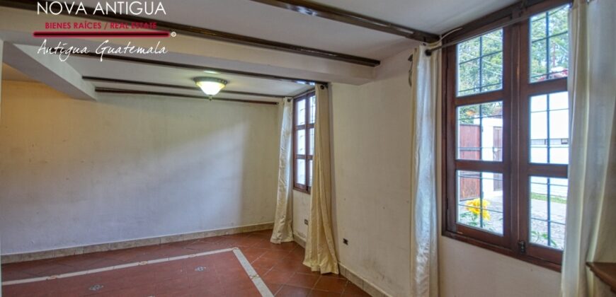 A901 – House For Rent 3 Bedrooms Furnished