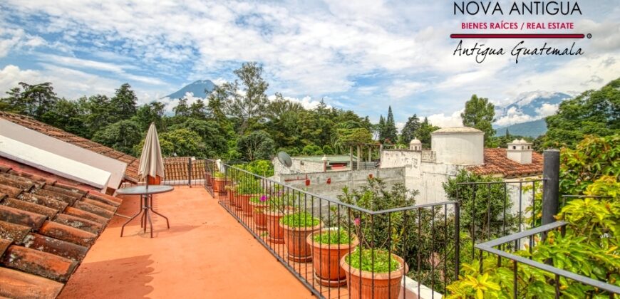 A4168- Excellent house for rent in the center of La Antigua Guatemala