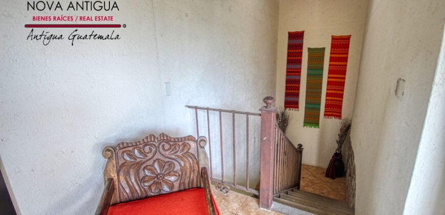 A4168- Excellent house for rent in the center of La Antigua Guatemala