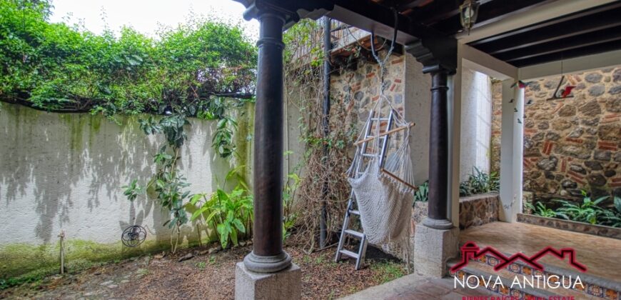 A4168- Excellent house for rent in the center of La Antigua Guatemala