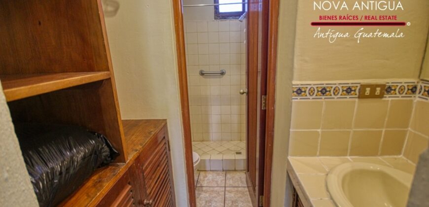 A325 – 1 bedroom apartment furnished