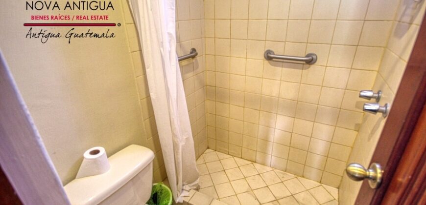 A325 – 1 bedroom apartment furnished