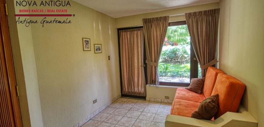 A325 – 1 bedroom apartment furnished