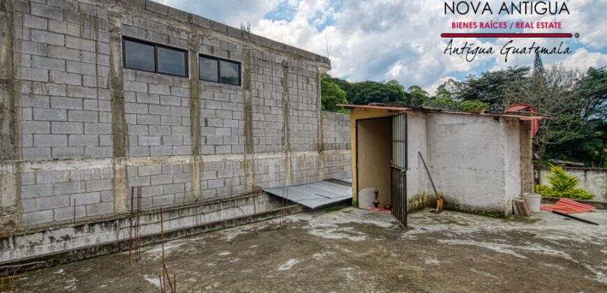 F355 -House with 3 bedrooms in the area of Pastores