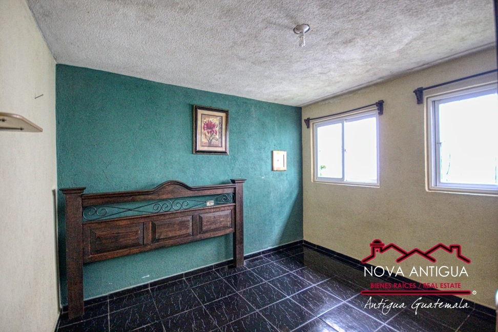 F355 -House with 3 bedrooms in the area of Pastores
