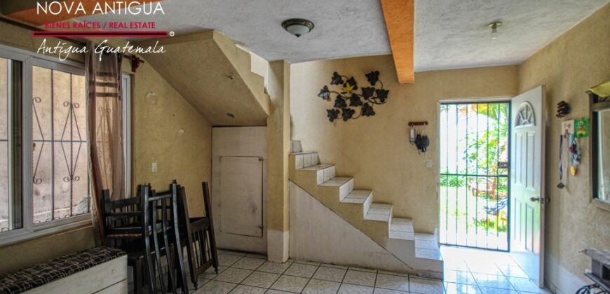 F355 -House with 3 bedrooms in the area of Pastores