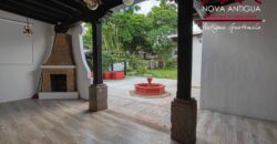 A4169 – Beautiful hause in the central of Antigua