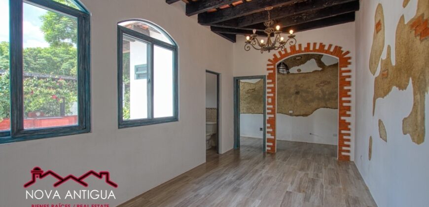 A4169 – Beautiful hause in the central of Antigua