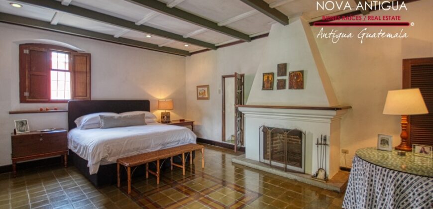 A4172 – Incredible colonial property