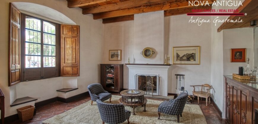 A4172 – Incredible colonial property