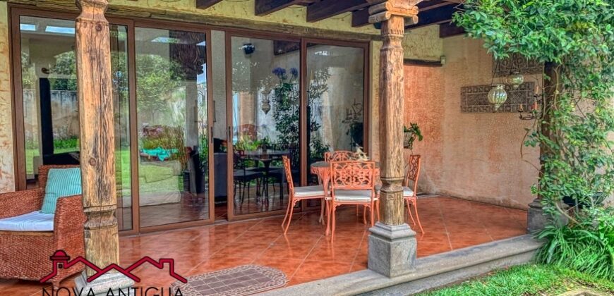 A4162 – Linda casa totalmente amueblada