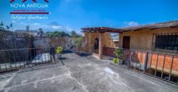 A4175 – Property for sale in the center of Antigua Guatemala