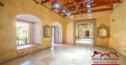 A4175 – Property for sale in the center of Antigua Guatemala