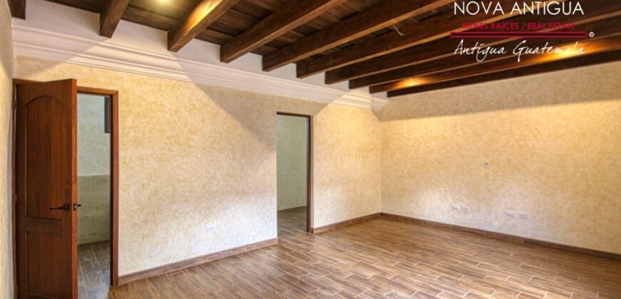 A4180 – Casa en area residencial