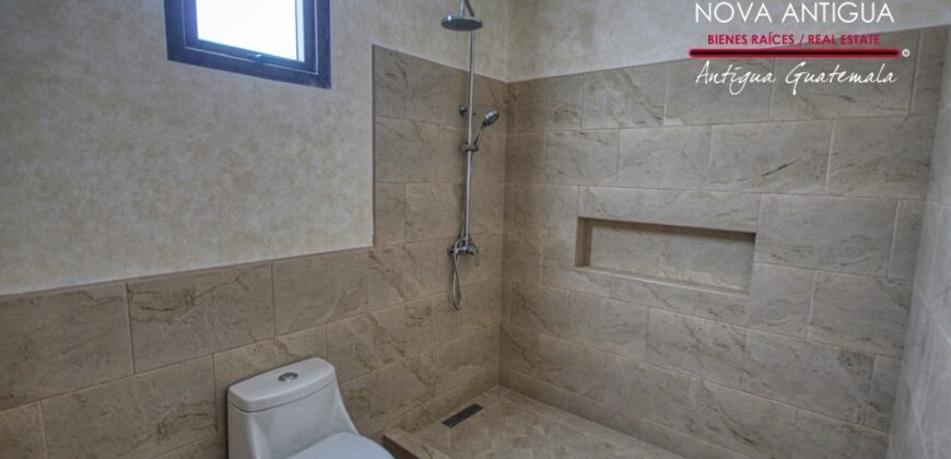 A4180 – House in residential area