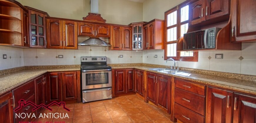 D283 – Property for rent in Panorama