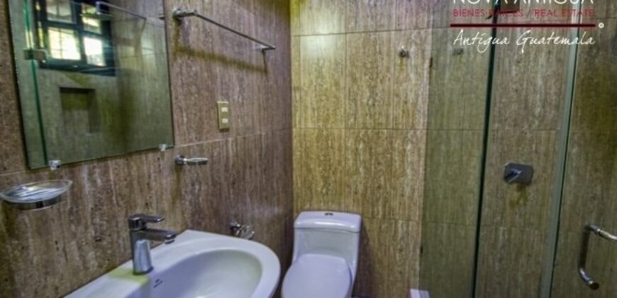 A732 – 4 bedroom house without furniture