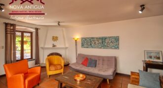 A4183 – Incredible option for sale in Antigua Guatemala