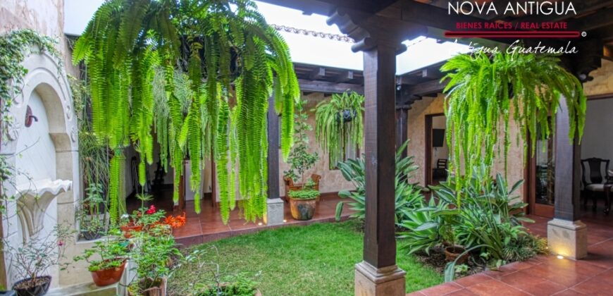 A4184-Beautiful house in Gravileas