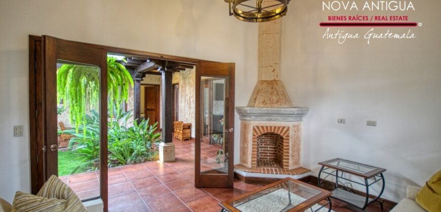 A4184-Beautiful house in Gravileas