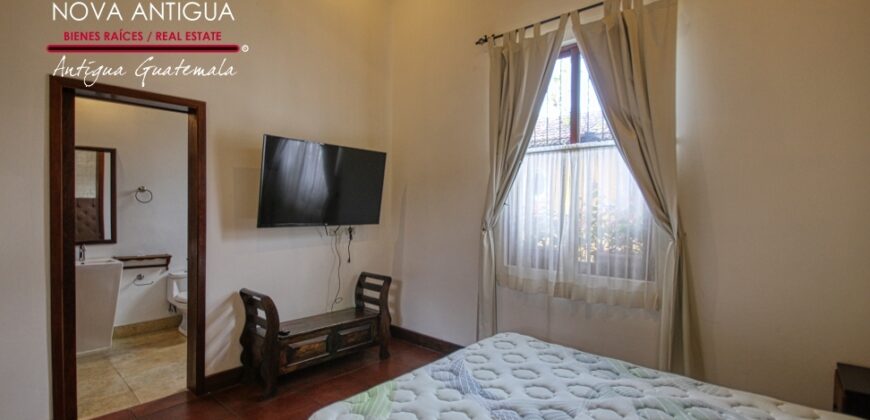 A4184-Beautiful house in Gravileas