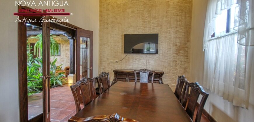 A4184-Beautiful house in Gravileas