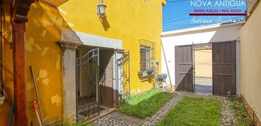 F356-Apartment in residential area