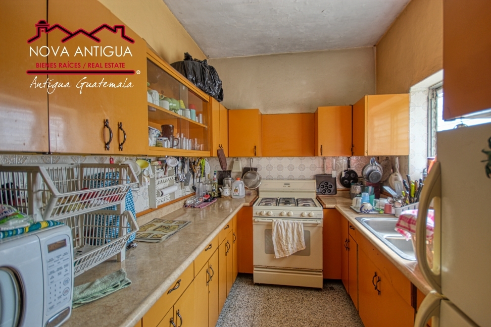 SI229 – Property for rent on the entrance of Antigua Guatemala