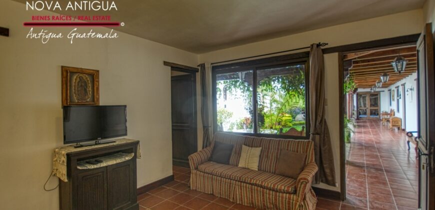 A4186 – Increíble propiedad en renta en Antigua Guatemala