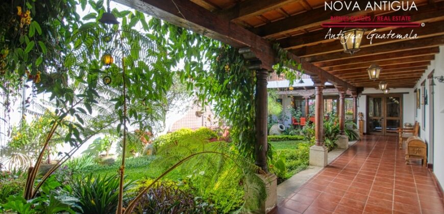 A4186 – Increíble propiedad en renta en Antigua Guatemala