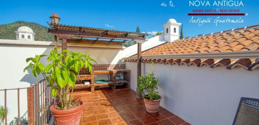 A4186 – Incredible property for rent in Antigua Guatemala