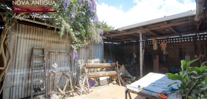 A4189 – Commercial property on busy street